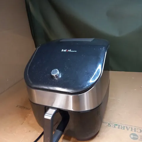 INSTANT VORTEX PLUS AIRFRYER