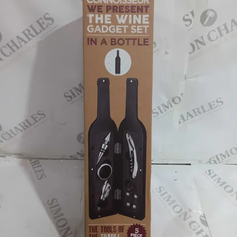 THE WINE GADGET SET WITH 5 PEICES 