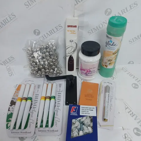 BOX OF APPROXIMATELY 20 ASSORTED HOUSEHOLD PRODUCTS TO INCLUDE CARPET FRESHENER, CABLE CLIPS, DOOR HANDLES ETC 