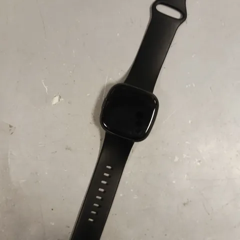 FITBIT FITNESS TRACKER SMARTWATCH - MODEL UNSPECIFIED 