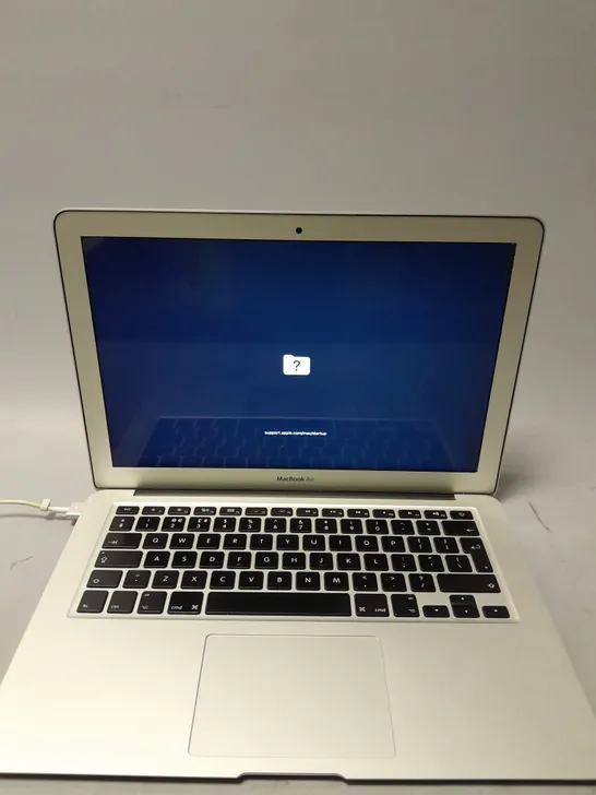 APPLE MACBOOK AIR - A1466