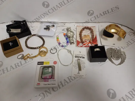 APPROXIMATELY 30 ASSORTED JEWELLERY PRODUCTS TO CONTAIN BRACELETS, RINGS, WATCHES ETC 