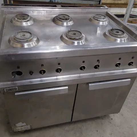 COMMERCIAL ZANUSSI 6 BURNER GAS RANGE COOKER WITH DOUBLE DOOR OVEN