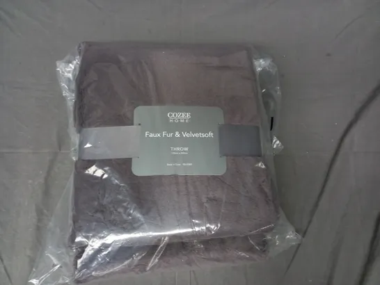 BOXED COZEE HOME FAUX FUR & VELVETSOFT THROW IN CHARCOAL