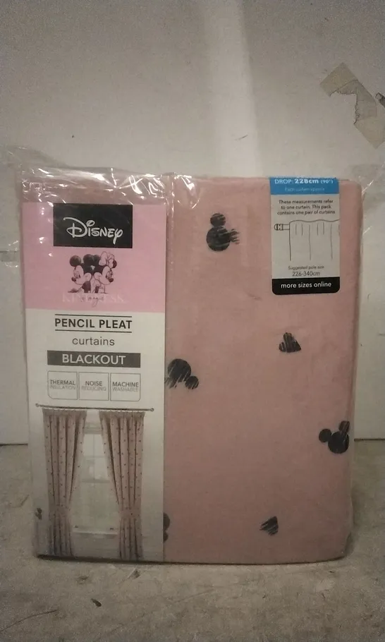 PACKAGED GEORGE DISNEY MINI MOUSE PENCIL PLEAT BLACKOUT CURTAINS SIZE: 228CM X 228CM