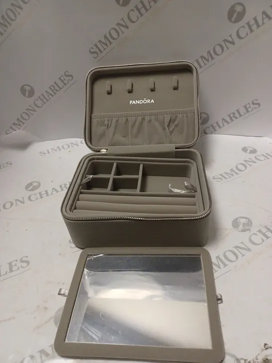 GREY MEDIUM PANDORA JEWELLERY BOX 