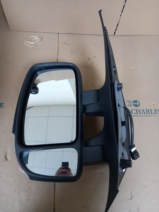 RENAULT MASTER MIRROR LEFT  (7PIN)