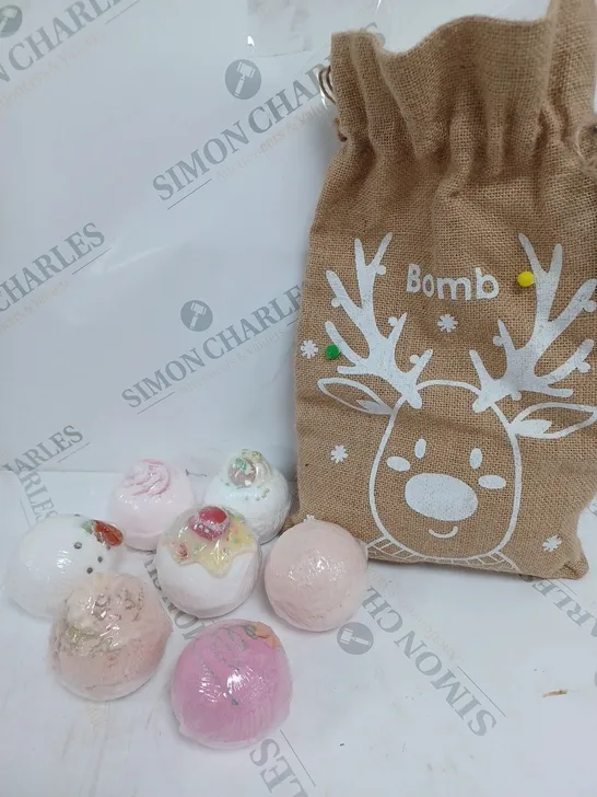 BOMB COSMETICS CHRISTMAS BATH BOMB COLLECTION 