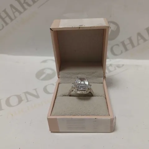 SILVER PLATED DIAMOND EFFECT RING