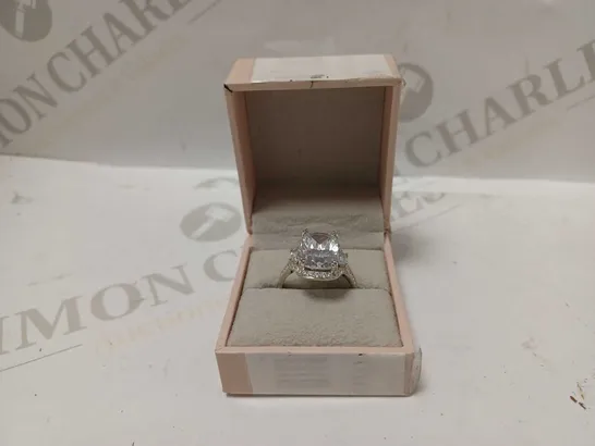 SILVER PLATED DIAMOND EFFECT RING