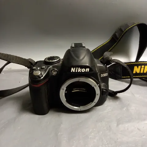 NIKON D3000 DIGITAL CAMERA 