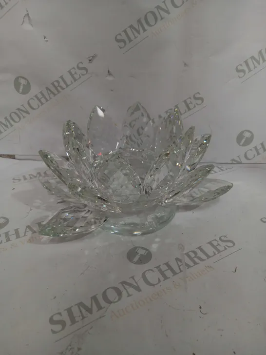 JULIAN MCDONALD LOTUS CANDLE HOLDER - CLEAR