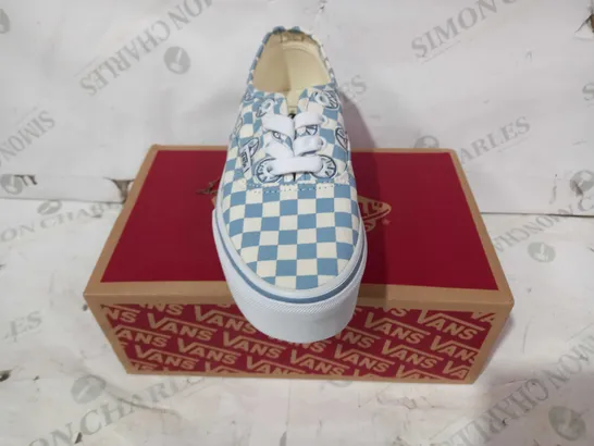 BOXED PAIR OF VANS SHOES IN CREAM/LIGHT BLUE UK SIZE 3.5