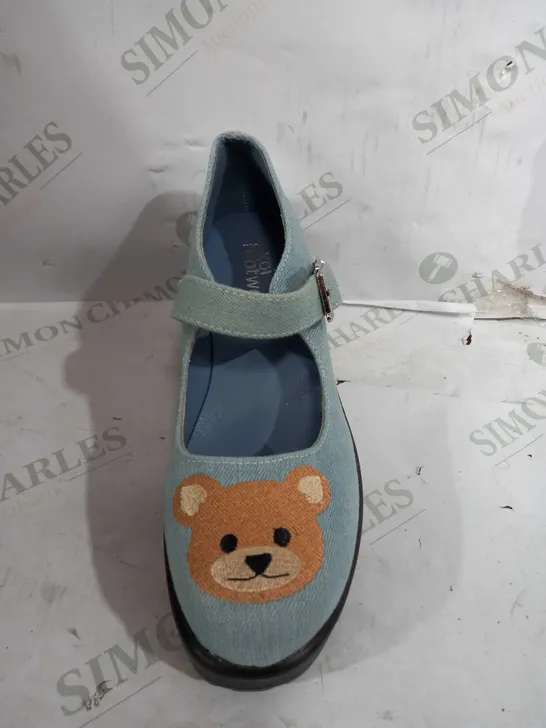 PAIR OF KOI SHORT HEEL DENIM EFFECT PLATFORMS SHOES WITH TEDDY BEAR DESIGN - SIZE 5