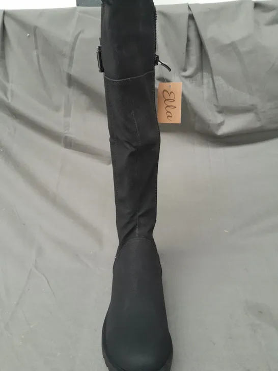 BOXED PAIR OF ELLA HAYLEY KNEE-HIGH BOOTS IN BLACK SIZE 4