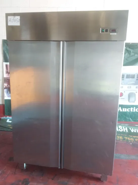 LARGE DISPLAY FRIDGE 