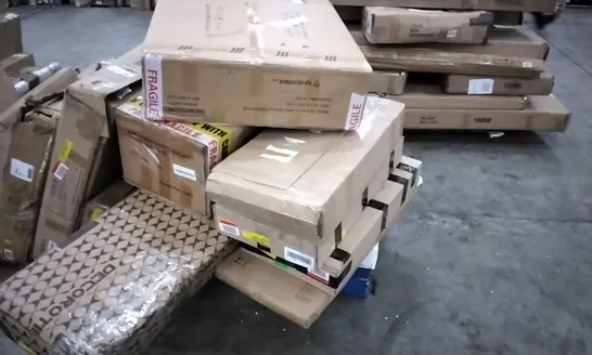 PALLET OF ASSORTED FLATPACK FURNITURE PARTS INCLUDING DINING TABLE, PANTRY AND RADIATOR COVER