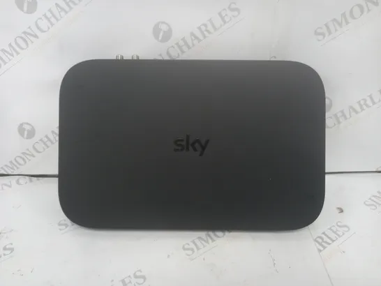 SKY Q BOX - ES130