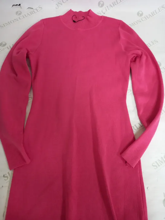 MISSGUIDED TURTLE NECK IN PINK - UK 12