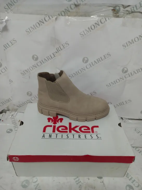 BOXED RIEKER CHUNKY ANKLE BOOTS, OFF WHITE - SIZE 6