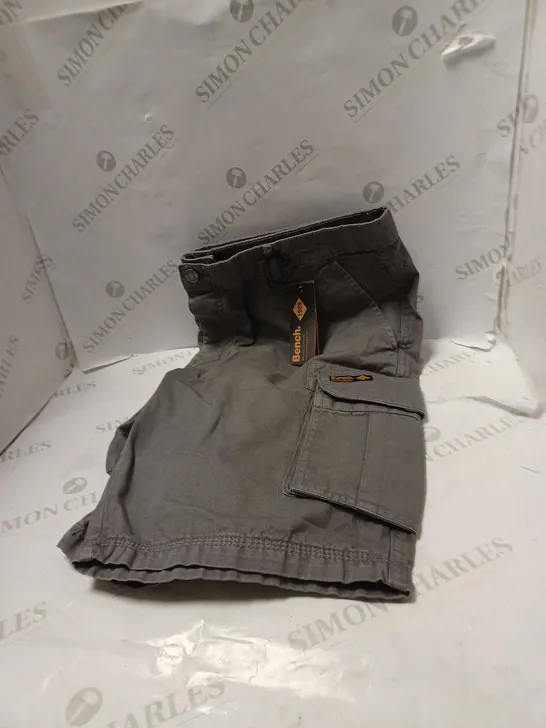 BENCH CARGO SHORTS SIZE XXL