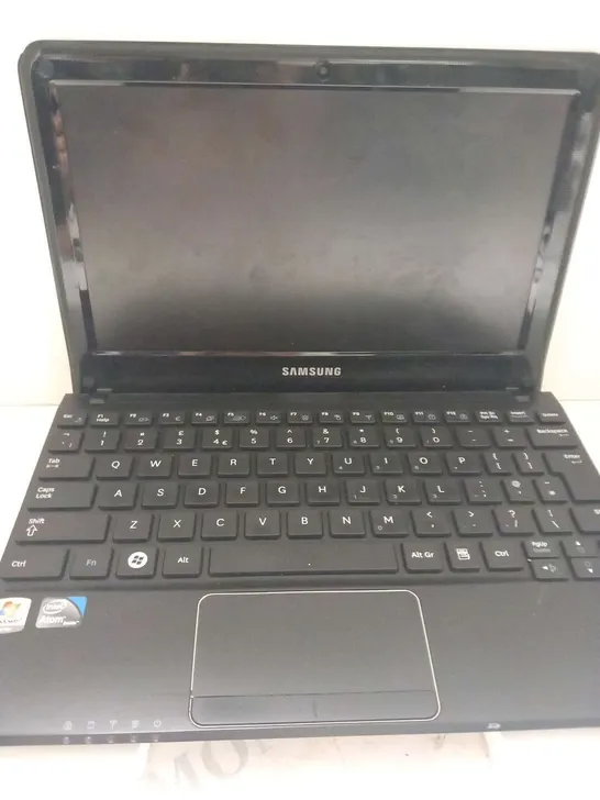 SAMSUNG NP-NC110 LAPTOP