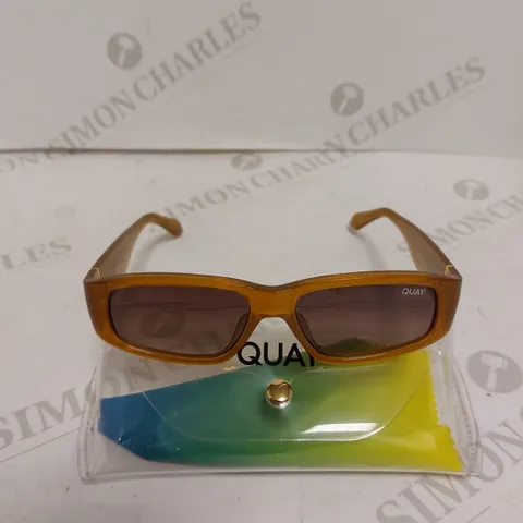 QUAY 'NO ENVY' SQUARE SUNGLASSES