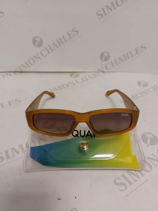 QUAY 'NO ENVY' SQUARE SUNGLASSES