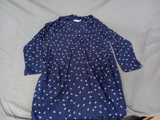 MASAI TOP IN NAVY W. WHITE BOW DESIGN SIZE MEDIUM