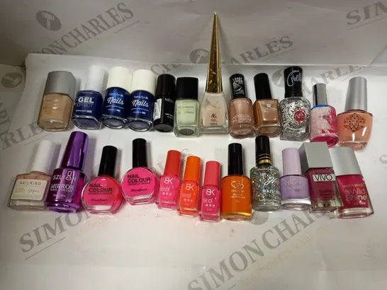 ASSORTMENT OF NAIL LACQUERS APPROX. 20 ITEMS 