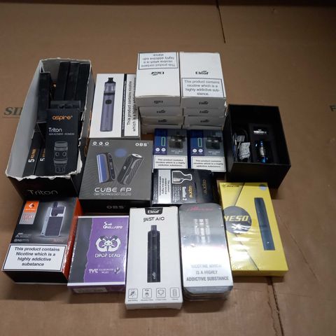 LOT OF ASSORTED VAPING ITEMS TO INCLUDE ASPIRE TRITON ATOMISERS AND VAPE GEEK FRENZY KIT