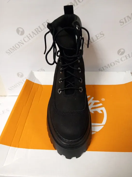 BOXED TIMBERLAND SKY 6IN LACE UP BOOTS IN BLACK SIZE 5