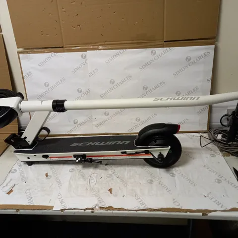 SCHWINN TONE 2 ADULT ELECTRIC SCOOTER (COLLECTION ONLY)