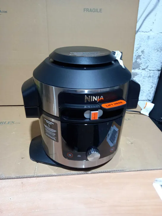 NINJA FOODI SMARTLID MULTI COOKER