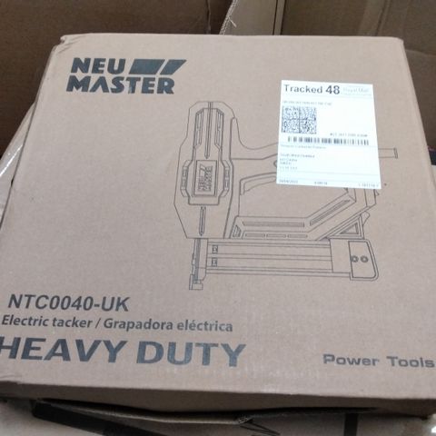 BOXED NEU MASTER HEAVY DUTY ELECTRIC NAIL TACKER 