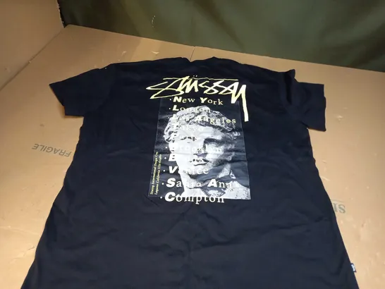 STUSSY BLACK TSHIRT - SIZE XL