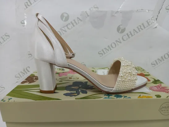 BOXED PAIR OF THE PERFECT BRIDAL COMPANY HIGH HEELS OPEN TOE SANDAL - SIZE EU 38