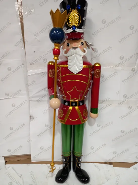 IN-LIT GIANT NUTCRACKER - TRADITIONAL RRP £129.99