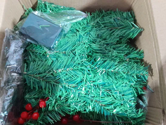 BOXED XMAS GARLAND IN GREEN SIZE 1M 