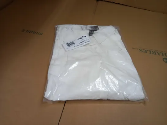 PACKAGED NEW LOOK HOLIDAY SHOP WHITE LONG SLEEVE BEACH SHIRT - MEDIUM