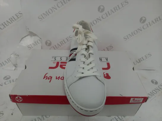 BOXED PAIR OF REIKER SCALLOP SOLE LACE WHITE TRAINERS - SIZE 7 1/2