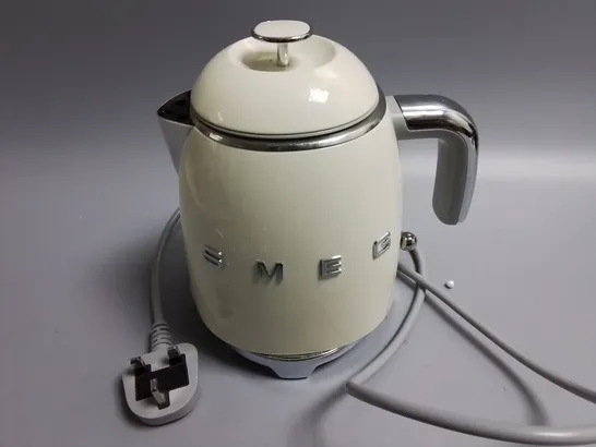 UNBOXED SMEG MINI KETTLE IN CREAM