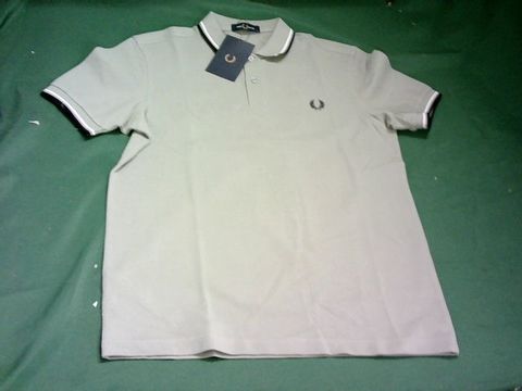 FRED PERRY PALE GREEN POLO SHIRT MEDIUM
