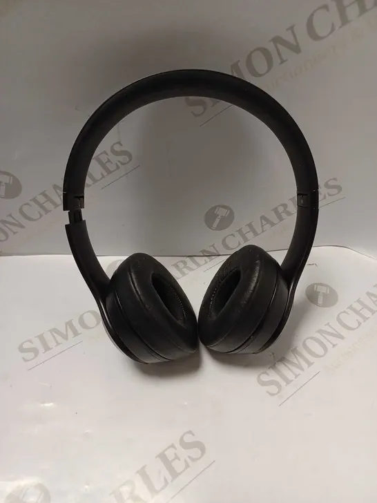 BEATS BY DRE BEATS SOLO 3 HEADPHONES 