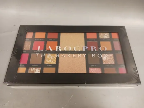 LAROC PRO THE BAKERY BOX MAKE-UP SET 