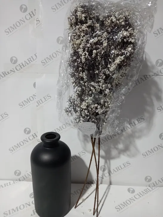 CONTEMPEE VASE WITH FAKE WHITE FLOWERS