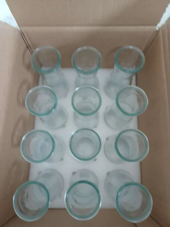 BOX OF 16 GLASS SEAM BUD VASE 