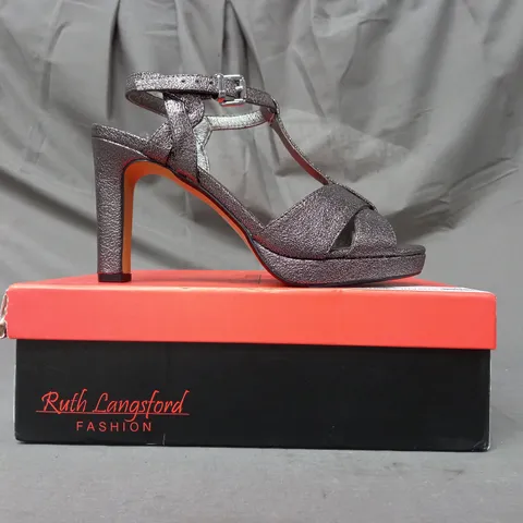 BOXED PAIR OF RUTH LANGSFORD HEELED SANDALS IN PEWTER SIZE 4