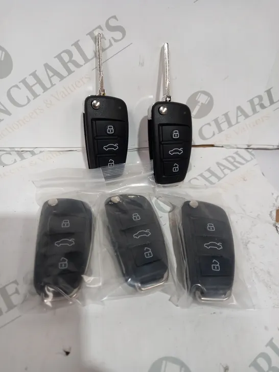 5 UNCUT AUDI 3-BUTTON KEYS