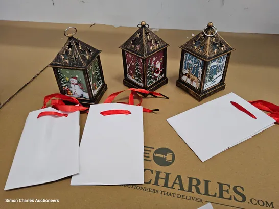 BOXED FESTIVE SET OF 3 MINIATURE PRE-LIT LANTERNS WITH GIFT BAGS